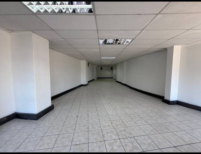 118M² OFFICE TO LET IN TYGER VALLEY